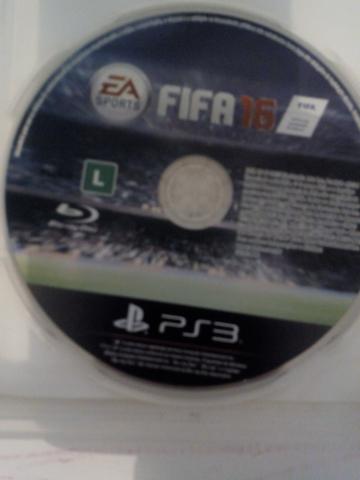 Max Payne 3 e FIFA 16 jogos de ps3