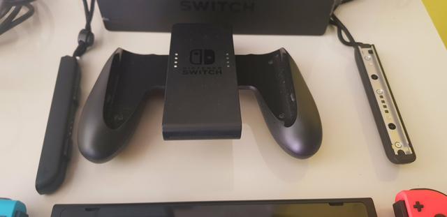 Nintendo Switch Neon SEMI-NOVO