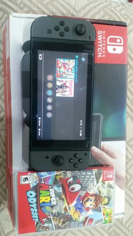 Nintendo Switch completo + Super Mario Odissey