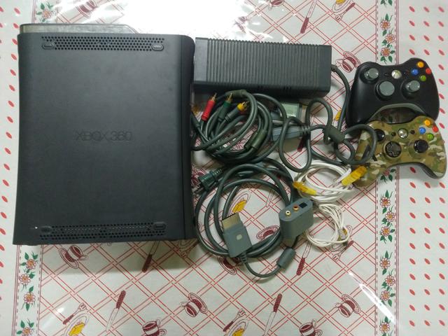 Vendo ou troco Xbox 360 Elite