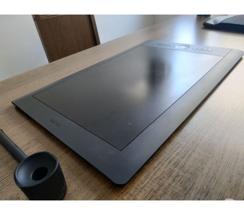 Wacom Intuos Pro 5 Grande + Case