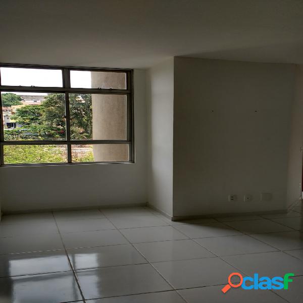 Apartamento 02 quartos Bairro João Pinheiro