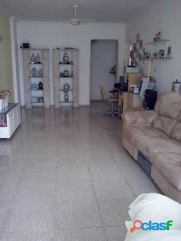 Apartamento 3 Dormitórios- Sacada- 1 Vaga- Gonzaga