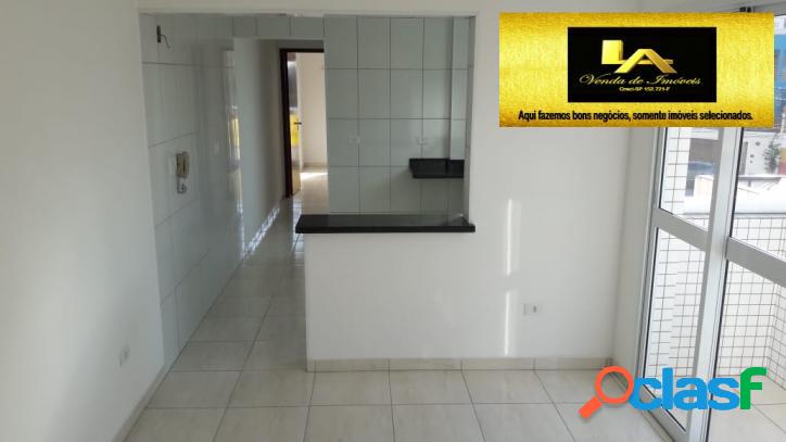 Apartamento Frente Rua Guilhermina com parcelas R$ 760,00