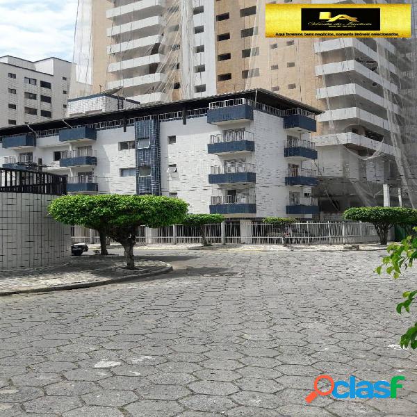 Apartamento com 1 Dorm. com varanda