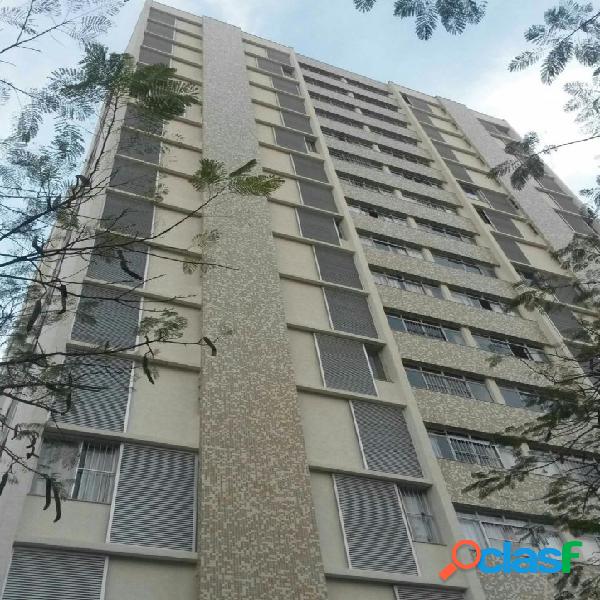 Apartamento com 129 m² no bairro Vila Adyanna