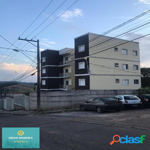 Apartamento em Terra Preta com 2 dormitórios.