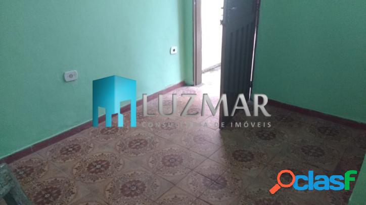 Casa 3 cômodo ao lado do metro Campo Limpo- ALUGA