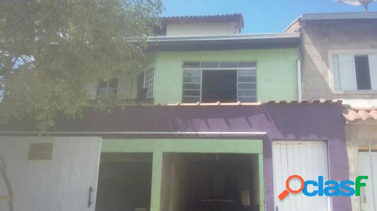 Casa com 3 dorms em Poços de Caldas - Jardim Philadélphia