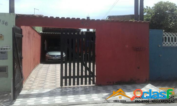 Casa com dois dormitórios no Jardim Praia Grande em