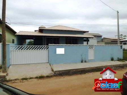 Casa de 03 Q. (01 Suíte) em Condomínio de S.P. da Aldeia.