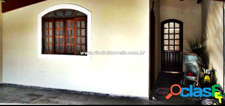 Casa de 3 dormitórios, sendo 2 suítes, no Parque