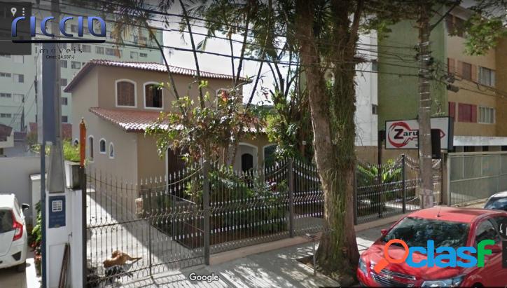 Casa em rua comercial no Vila Ema, 533m² de terreno