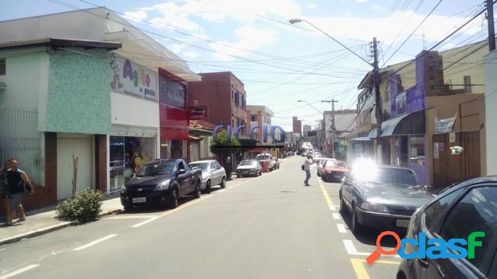 Casa no Centro de Pinda - Excelente para Prédio Comercial