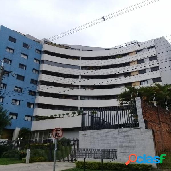 Edificio Vicenza - Ahú - 4 quartos, sendo 2 suítes - amplo