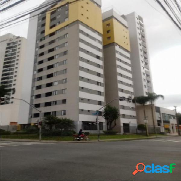 Excelente apartamento no Cabral