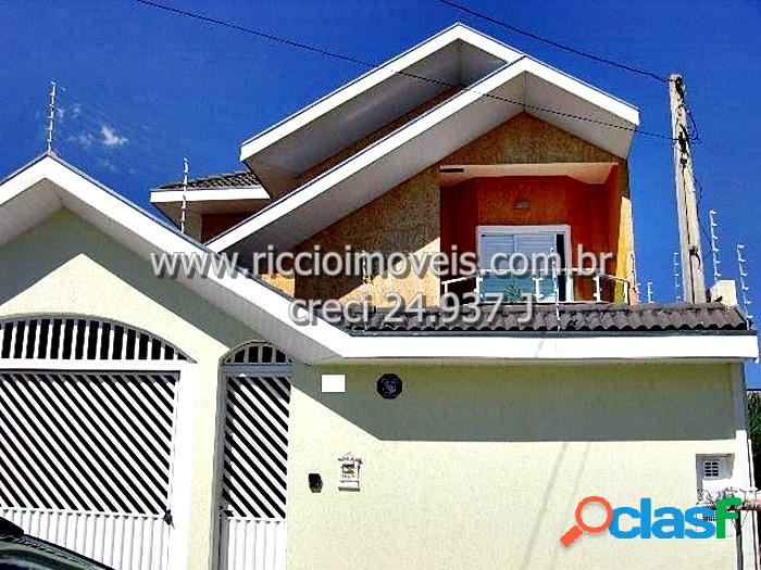 Jacareí, lindo Sobrado com 285m2, 4 dormitorios, 1 suite