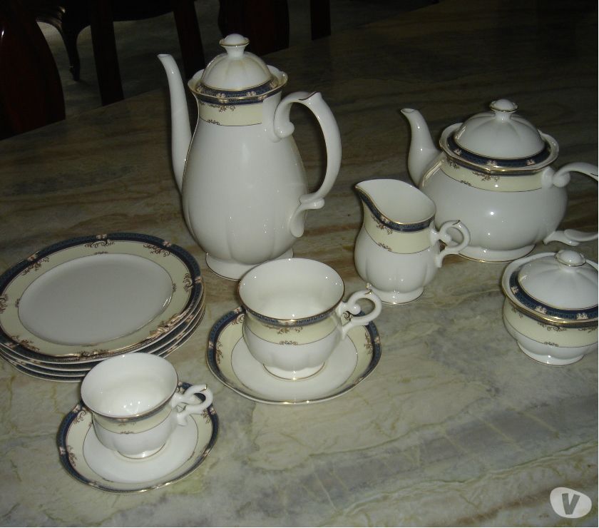 Jogo Thailandes para café e chá em porcelana.