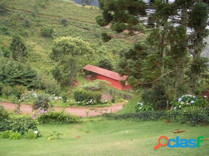 SITIO PRÓXIMO A CAMPOS DE JORDÃO