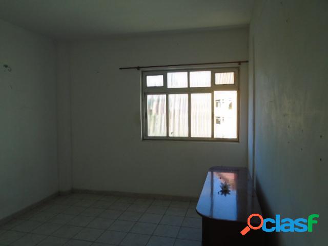 Sala Living- Vazia, Garagem- José Menino