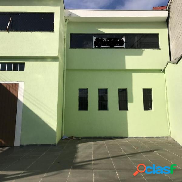 Sobrado com 4 dormitórios à venda no Tremembé, 560 m²