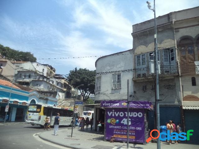 Sobrado à venda e locação na Rua Sacadura Cabral Centro,