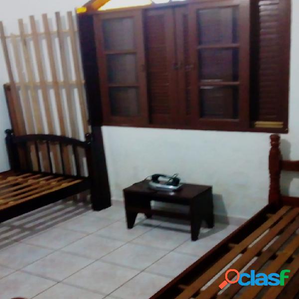 Vende Casa em Mongaguá / 2 Dormitórios / Ótima