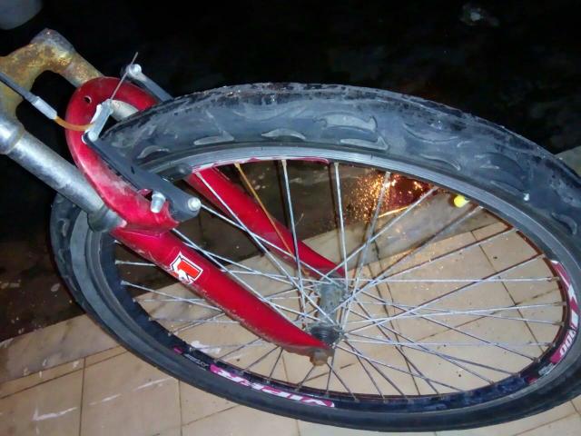 Vende bicicleta muito boa com jantar aerio