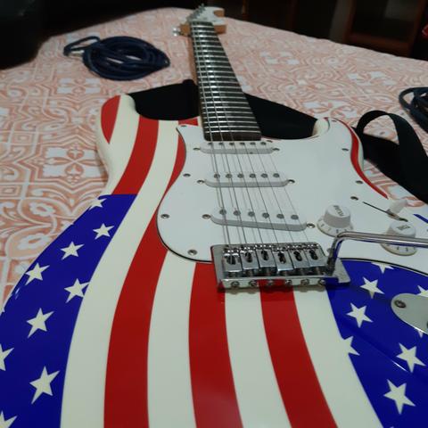 Guitarra Eagle Sts 001 bandeira EUA