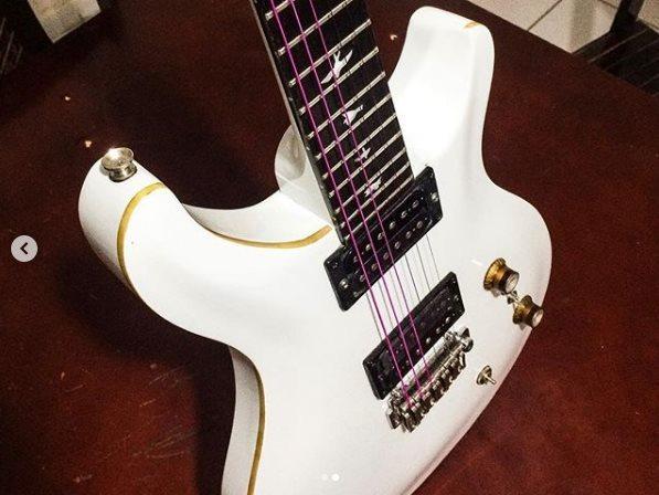 Guitarra Luthier Jotilde, modelo PRS custom