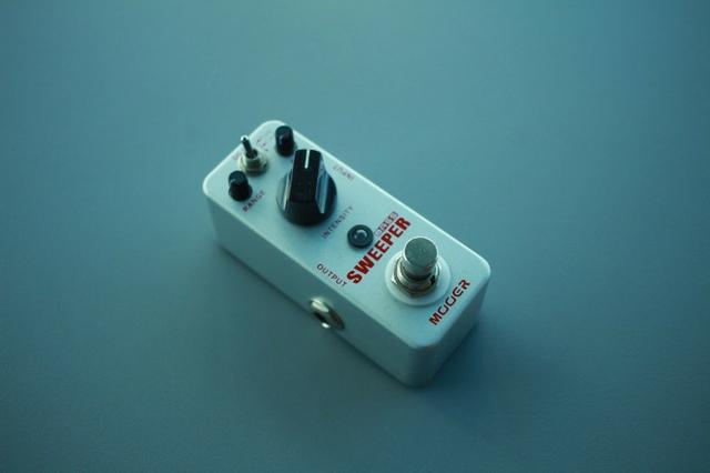 Pedal Mooer Bass Sweeper