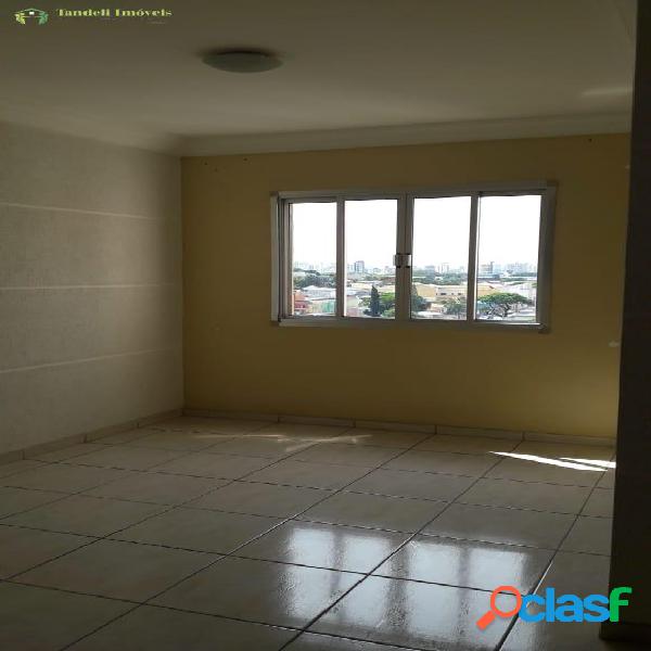 Apartamento com condomínio, 2 dormitórios, Vila Alzira