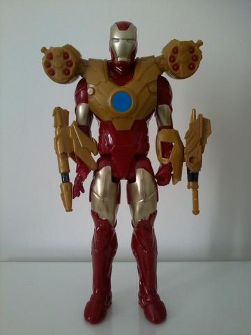 Boneco Homem de Ferro Marvel Titan Hero Serie