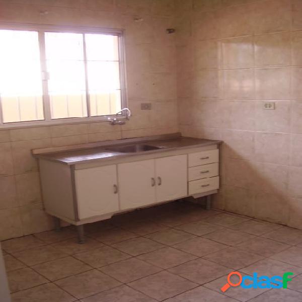 Casa 80m, 2 quartos, prox. Ao parque Shopping