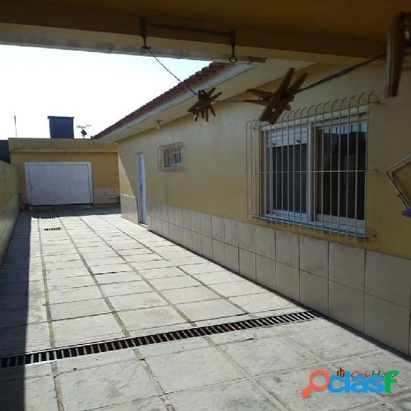 Casa ampla nas Três Vendas