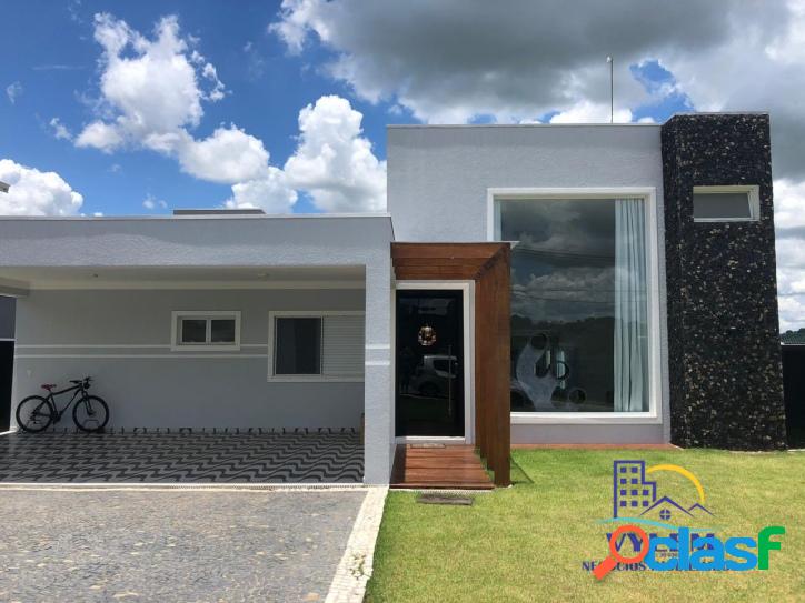 Casa de Alto Padrão em Condomínio Fechado