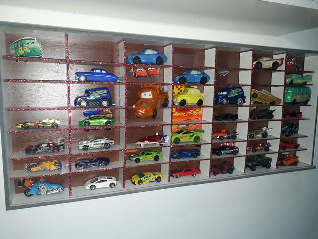 Coleção Hotwheels e miniaturas carros