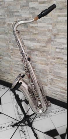 Sax tenor som maravilhoso é pegar e tocar