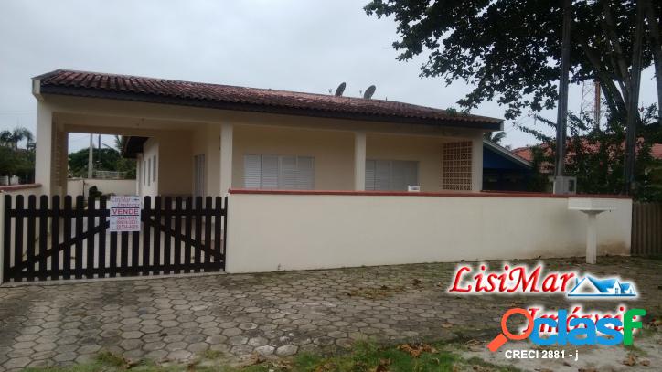 ÓTIMA CASA DE ESQUINA NO BALNEÁRIO BRASILIA