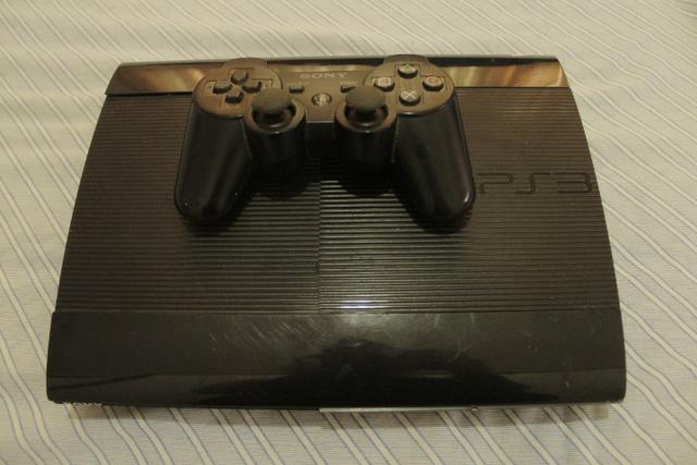 Playstation 3 com placa mãe quebrada + controle