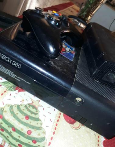 Xbox 360 sem o controle super slim