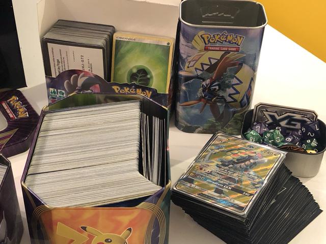 Coleção de cards / cartas Pokémon