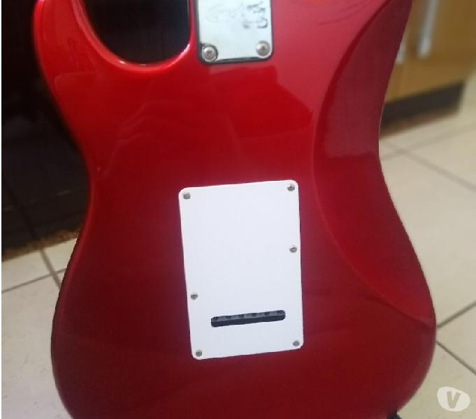 GUITARRA+AMPLIFICADOR+MEIA LUA