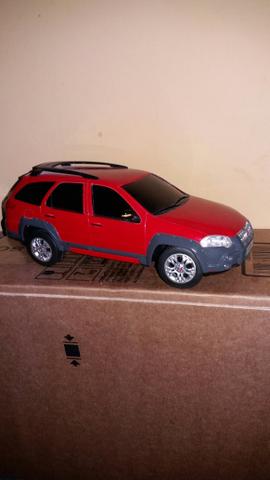 Miniatura palio adventure com controle