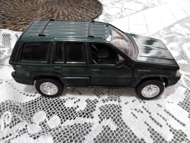 Miniaturas de carro - Jeep Grand Cherokee - Item de