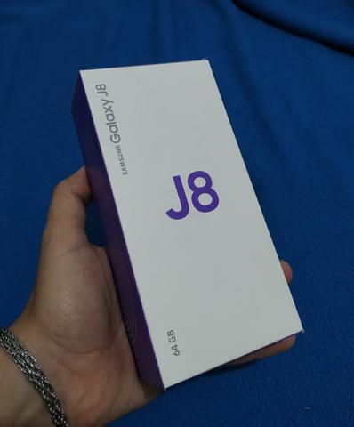 Samsung J8 - 64gb