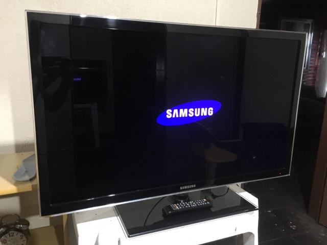 Televisão 43 Samsung (Parcelo no cartão)