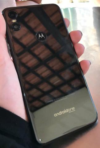 Celular Motorola one