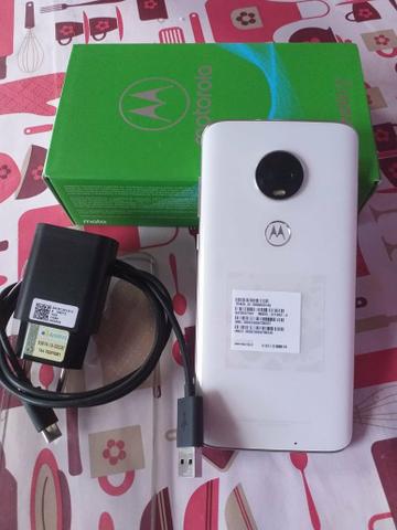 Vendo Moto G7 polar semi novo