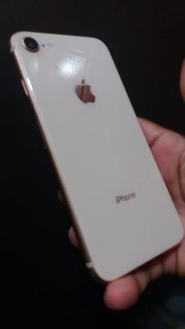 IPhone 8 64gb Gold Rose Trincadinho apenas em cima!